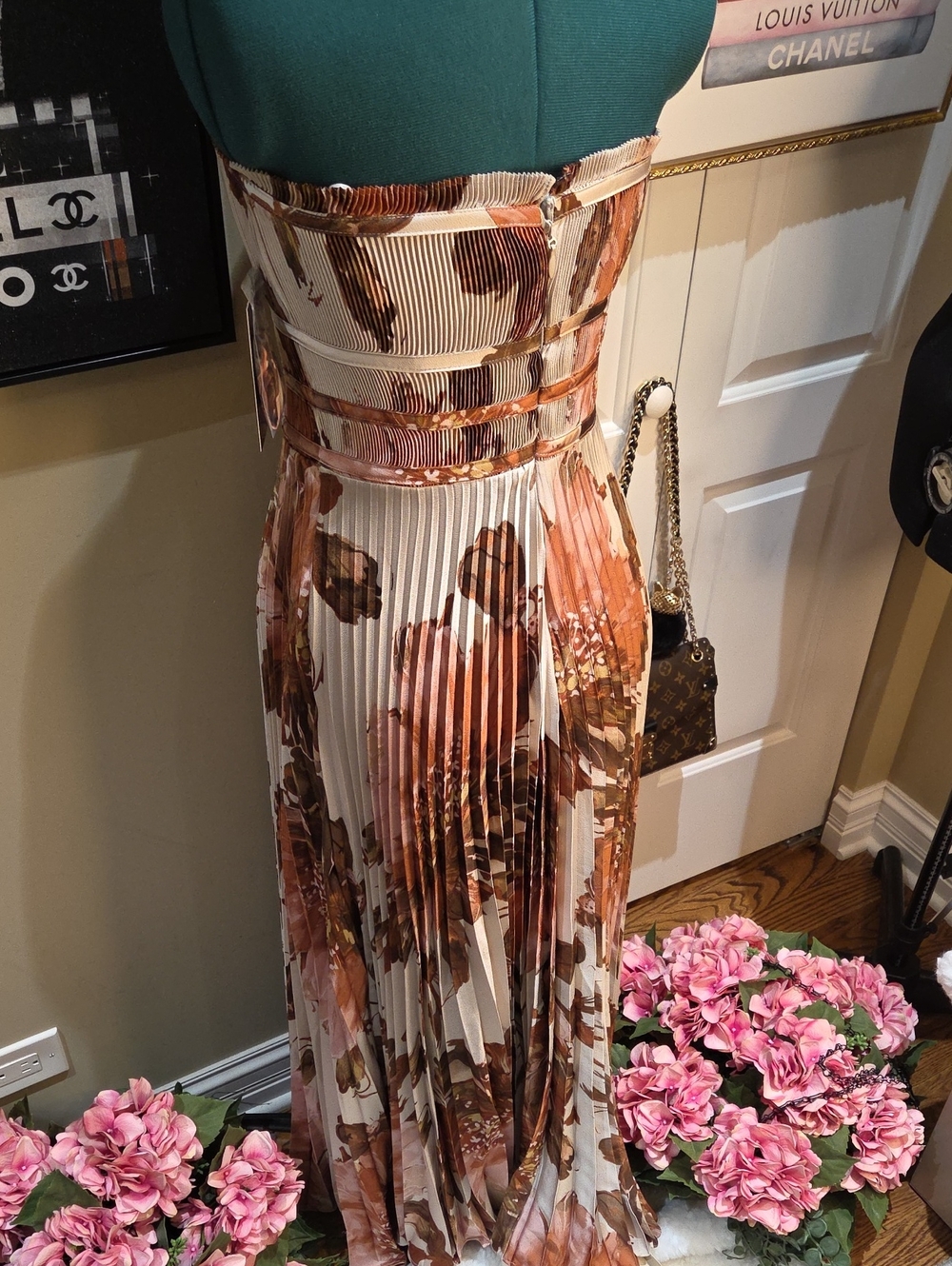 Nwt 14, 12, 10, 8 Taylor Strapless Pleated Floral Maxi Dress in Cream and Brown - Picture 10 of 16